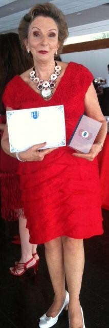 Prêmio Expressão 2012 da ProArte, recebendo o troféu em 27.11.12  